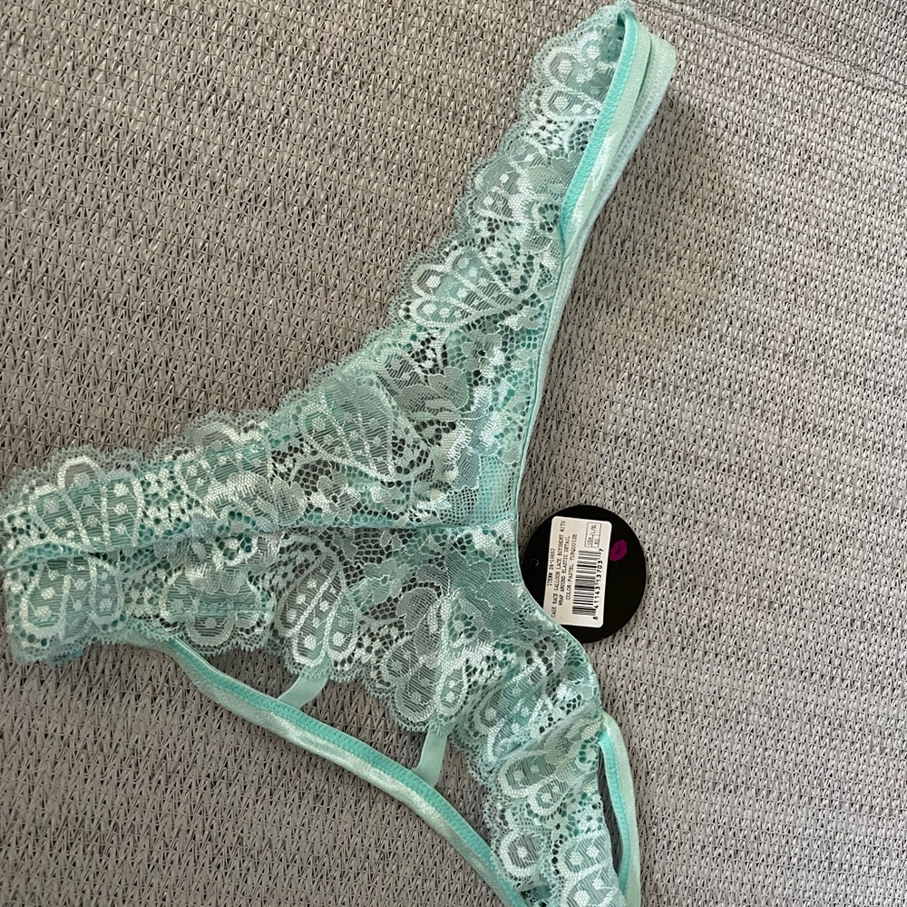 Elegant Lace Thong in Aqua